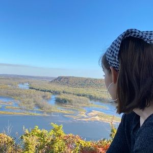 Meet your Posher, Raina